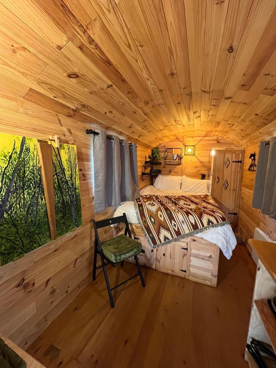 Les Logements Insolites De La Base Nautique Verneuil  Экстерьер фото