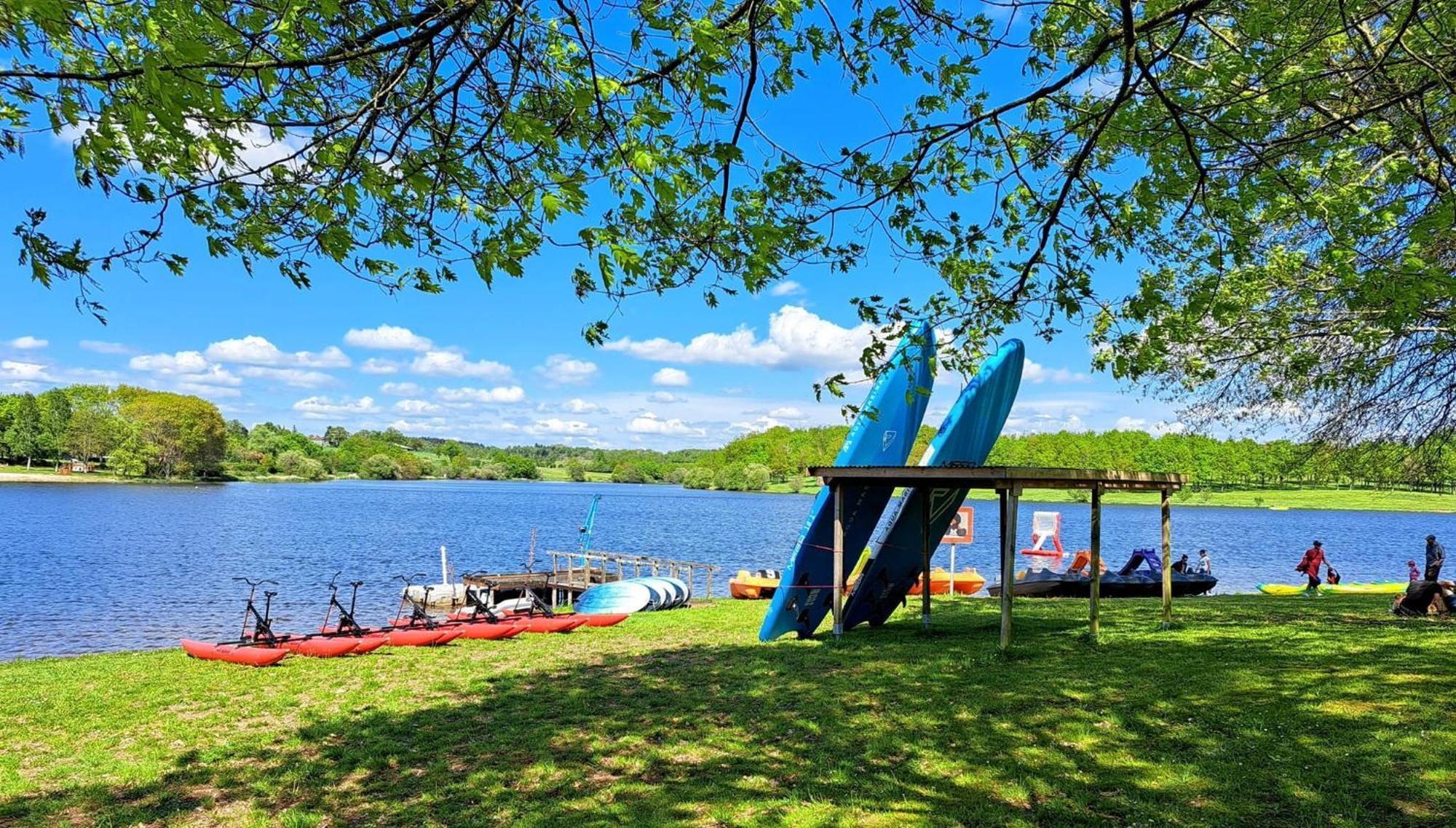 Les Logements Insolites De La Base Nautique Verneuil  Экстерьер фото