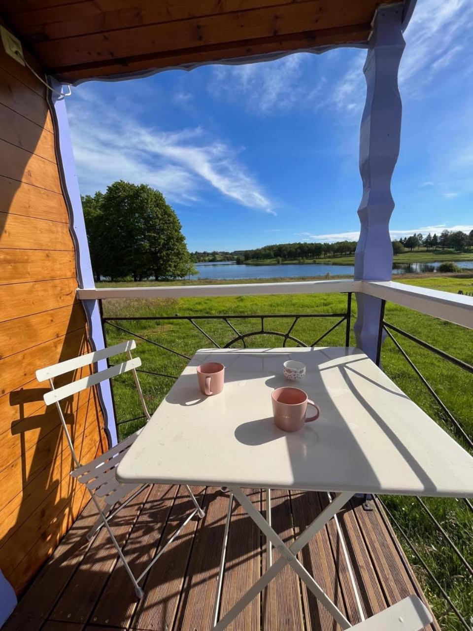 Les Logements Insolites De La Base Nautique Verneuil  Экстерьер фото